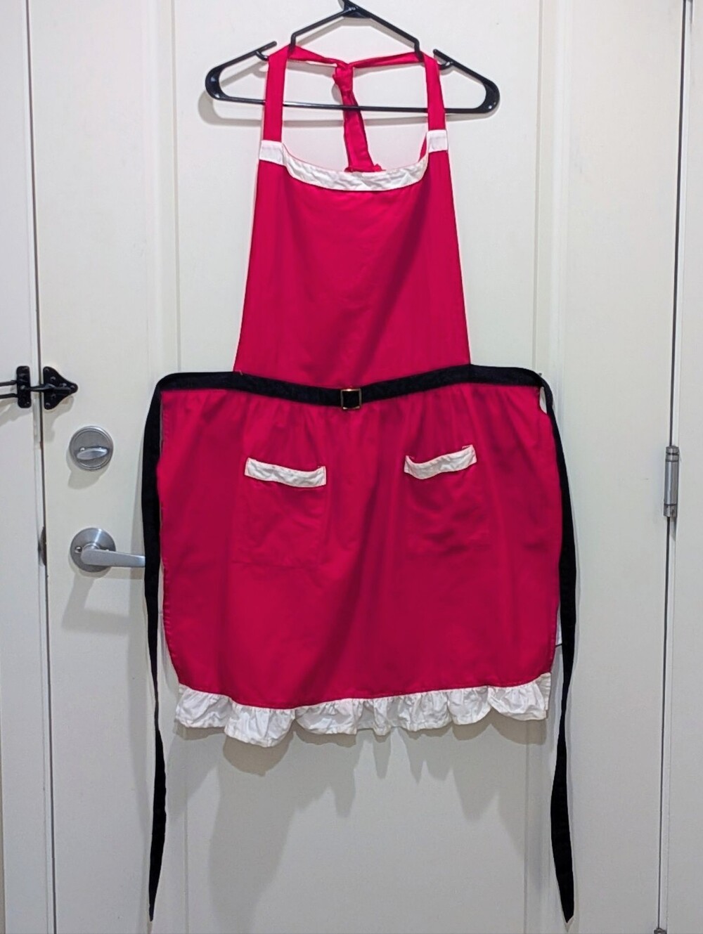 EUC Mrs Claus OS Red and White Christmas Holiday Apron